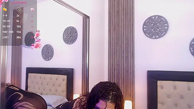 Snapshot of Serena_Houstonn chatting on 09-25-25, 11:38 Serena Houstonn online show from 09-25-25, 11:38