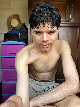 Axel-Mejia online show from 11-12-25, 06:34