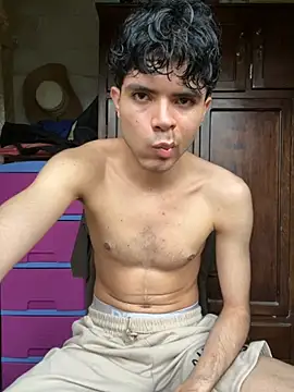 Axel-Mejia online show from 11-16-25, 08:57