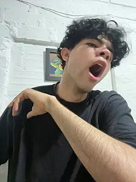 Axel-Mejia online show from 06-16-26, 12:21