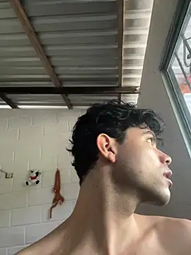 Axel-Mejia online show from 02-11-26, 06:52