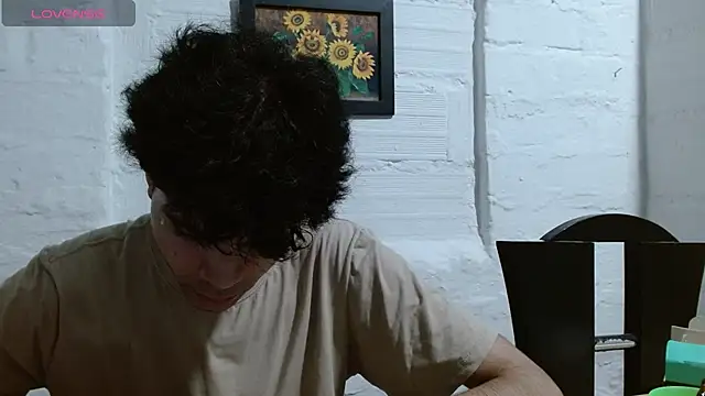 Axel-Mejia online show from 06-27-26, 02:39