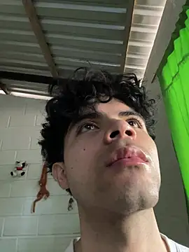 Axel-Mejia online show from 04-18-26, 03:36