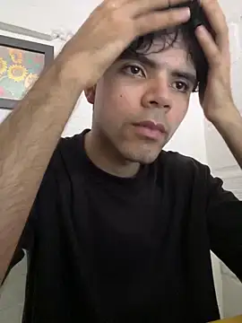 Axel-Mejia online show from 04-12-26, 07:39