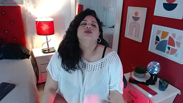 merly chica online show from 11-10-25, 01:05