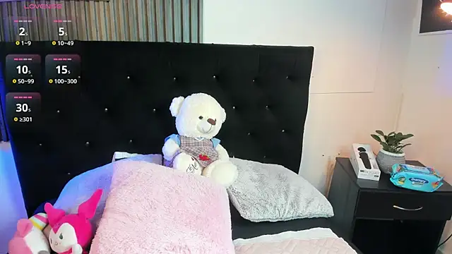 Snapshot of nanny__cute chatting on 09-28-25, 04:41 nanny cute online show from 09-28-25, 04:41