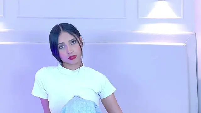 Snapshot of LexyQuin chatting on 10-02-25, 03:43 LexyQuin online show from 10-02-25, 03:43