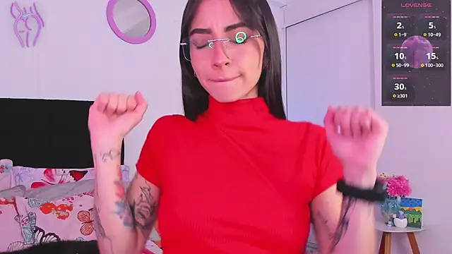 Snapshot of Aryane_art_ chatting on 11-12-25, 09:07 Aryane art online show from 11-12-25, 09:07