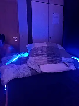 Snapshot of Teufel-in-weiss chatting on 02-10-26, 10:09 Teufel-in-weiss online show from 02-10-26, 10:09