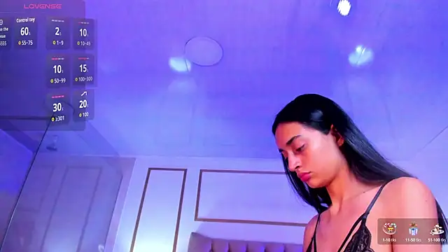 Snapshot of Leilani- chatting on 09-10-25, 12:04 Leilani- online show from 09-10-25, 12:04