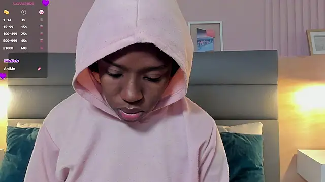 Snapshot of _emma_willliams_ chatting on 10-21-25, 01:43 emma willliams online show from 10-21-25, 01:43
