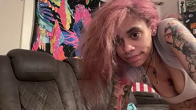 Snapshot of VeeJay48826 chatting on 10-18-25, 10:56 VeeJay48826 online show from 10-18-25, 10:56