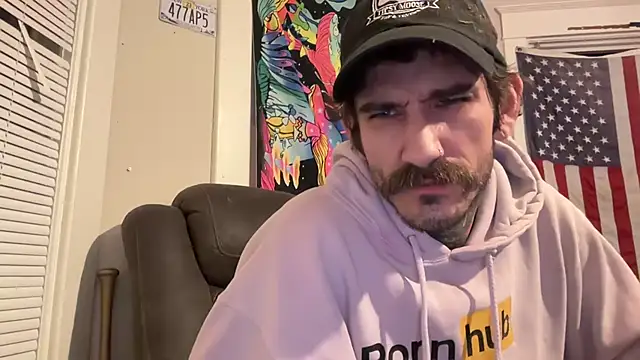 Snapshot of VeeJay48826 chatting on 10-17-25, 10:29 VeeJay48826 online show from 10-17-25, 10:29