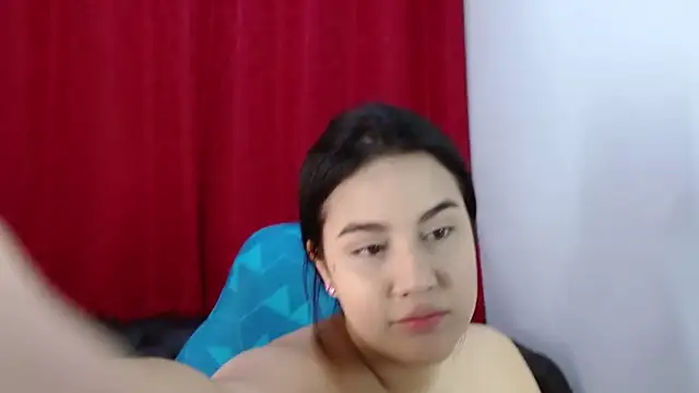 Snapshot of ValentinaMillers_ chatting on 03-01-26, 01:11 ValentinaMillers online show from 03-01-26, 01:11