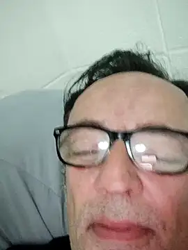 Txacas online show from 10-22-25, 01:05