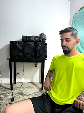 giannis090 online show from 10-22-25, 07:35