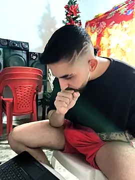 giannis090 online show from 12-17-25, 09:20