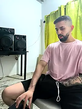 giannis090 online show from 11-28-25, 08:31