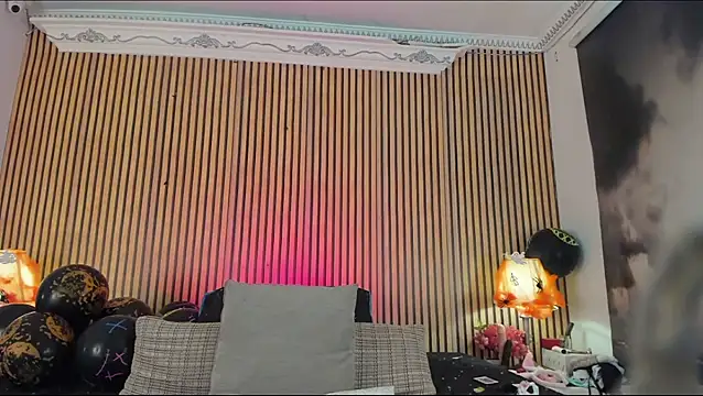 keeyla stone online show from 11-02-25, 09:42