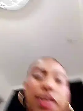 keeyla stone online show from 10-11-25, 08:43