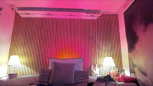 keeyla stone online show from 12-16-25, 12:15