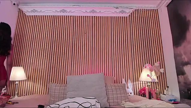 keeyla stone online show from 11-05-25, 08:34