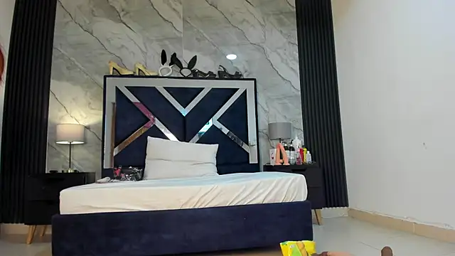 VanessaHard as online show from 11-30-25, 08:09