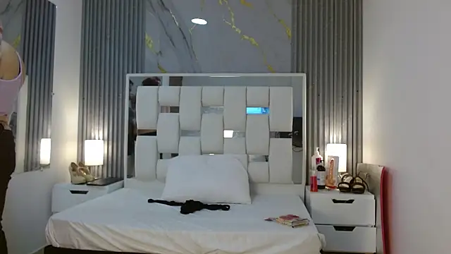 VanessaHard as online show from 09-23-25, 07:32