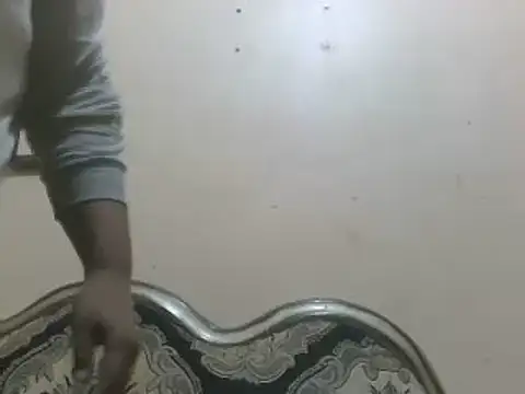 elpoop7305 online show from 04-12-26, 12:03
