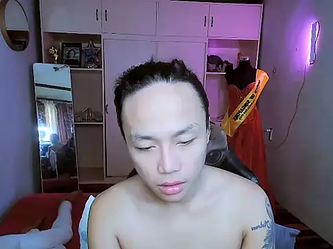 YourNikkieXxx online show from 10-24-25, 01:59