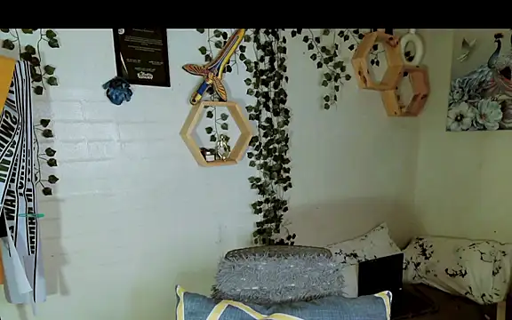 YourNikkieXxx online show from 09-16-25, 02:07