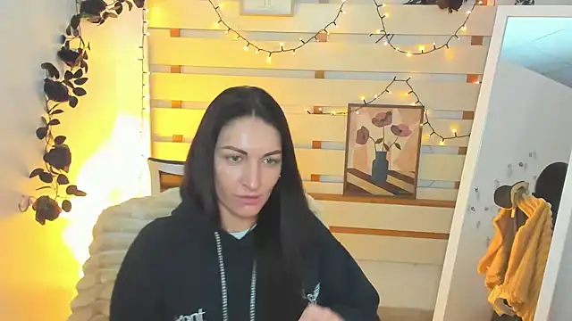 Aurora Loveu online show from 02-05-26, 08:48