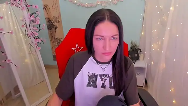 Aurora Loveu online show from 04-06-26, 11:28