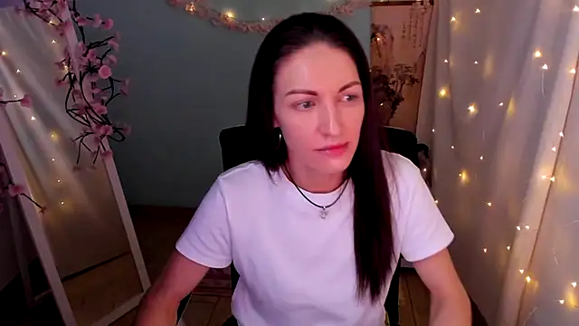 Aurora Loveu online show from 05-21-26, 07:28