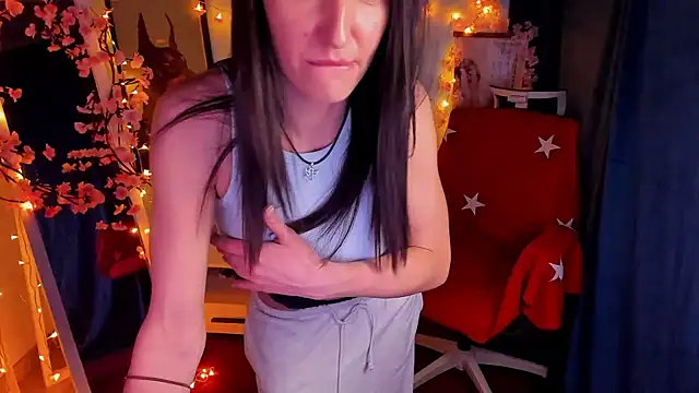 Aurora Loveu online show from 02-12-26, 11:26