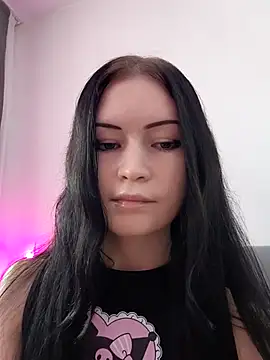 DragonFoxie online show from 10-29-25, 11:53