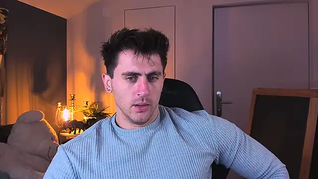 Oscar Miller  online show from 10-28-25, 09:03