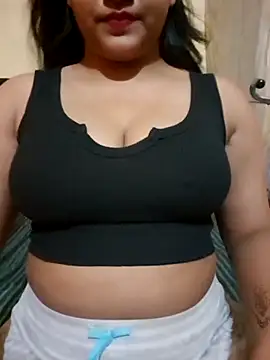 Snapshot of Malikaa-baby5 chatting on 06-12-26, 02:04 Malikaa-baby5 online show from 06-12-26, 02:04
