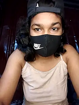 kiron204279 online show from 11-03-25, 12:27