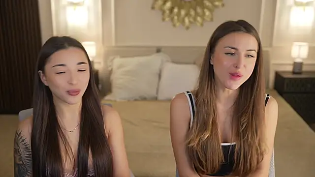 Luna secretgirl online show from 11-25-25, 08:36