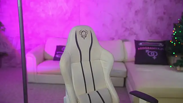 Luna secretgirl online show from 01-17-26, 08:40