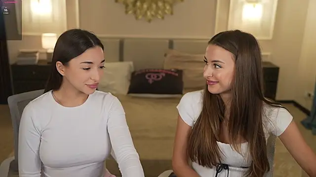 Luna secretgirl online show from 11-11-25, 08:31