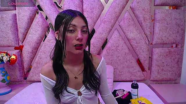  Luna Bennett online show from 04-10-26, 03:13