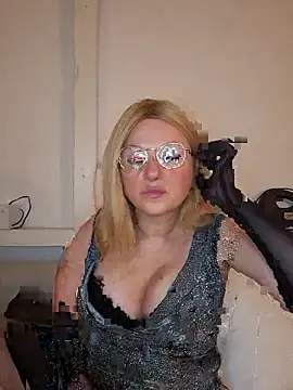 TinaLizxh online show from 12-02-25, 07:48