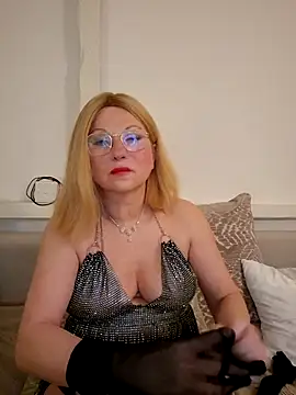 TinaLizxh online show from 03-18-26, 07:59