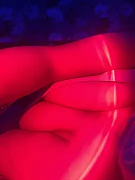 Blushy Berry online show from 10-30-25, 06:49