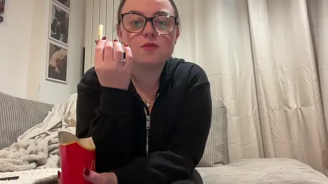 SexySashaxox online show from 02-12-26, 08:52