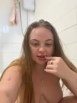 Snapshot of SexySashaxox chatting on 06-28-26, 06:25 SexySashaxox online show from 06-28-26, 06:25