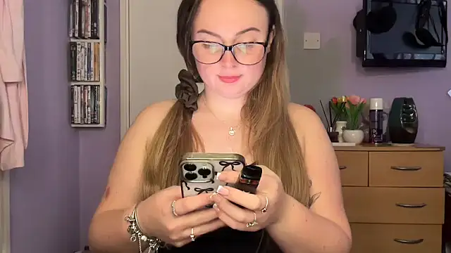 SexySashaxox online show from 03-01-26, 09:20