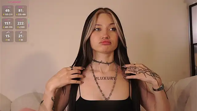 Alice 1n Wonderland  online show from 09-13-25, 02:06